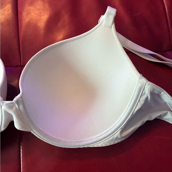 Victoria's Secret Women’s T-Shirt Full Coverage Push Up Underwire Bra, 34D - Picture 9 of 13